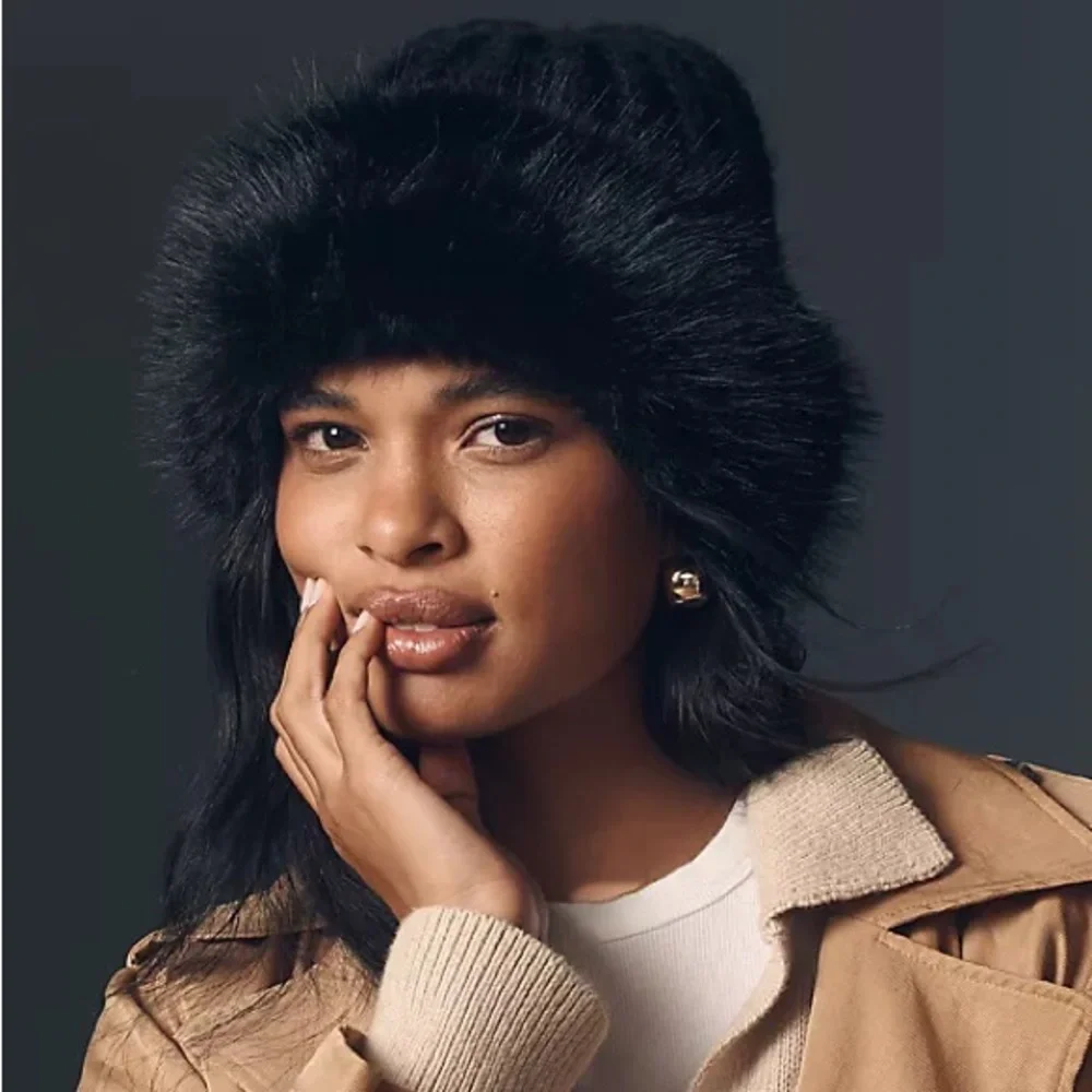 New Anthropologie Black Knit Faux Fur Stylish Black Fur Hat NWT